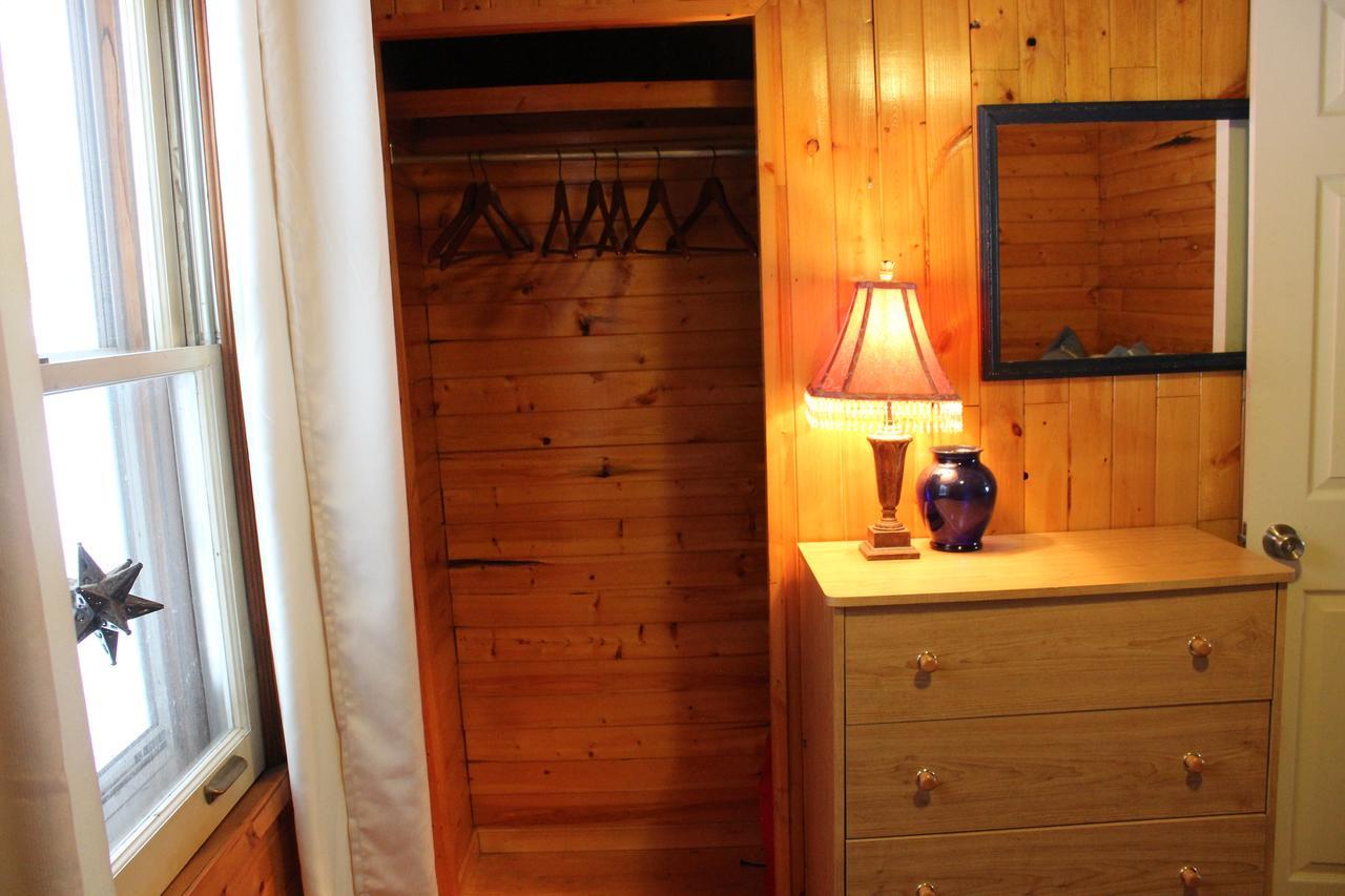 Lakefront Hope Lodge Miller Lake ภายนอก รูปภาพ