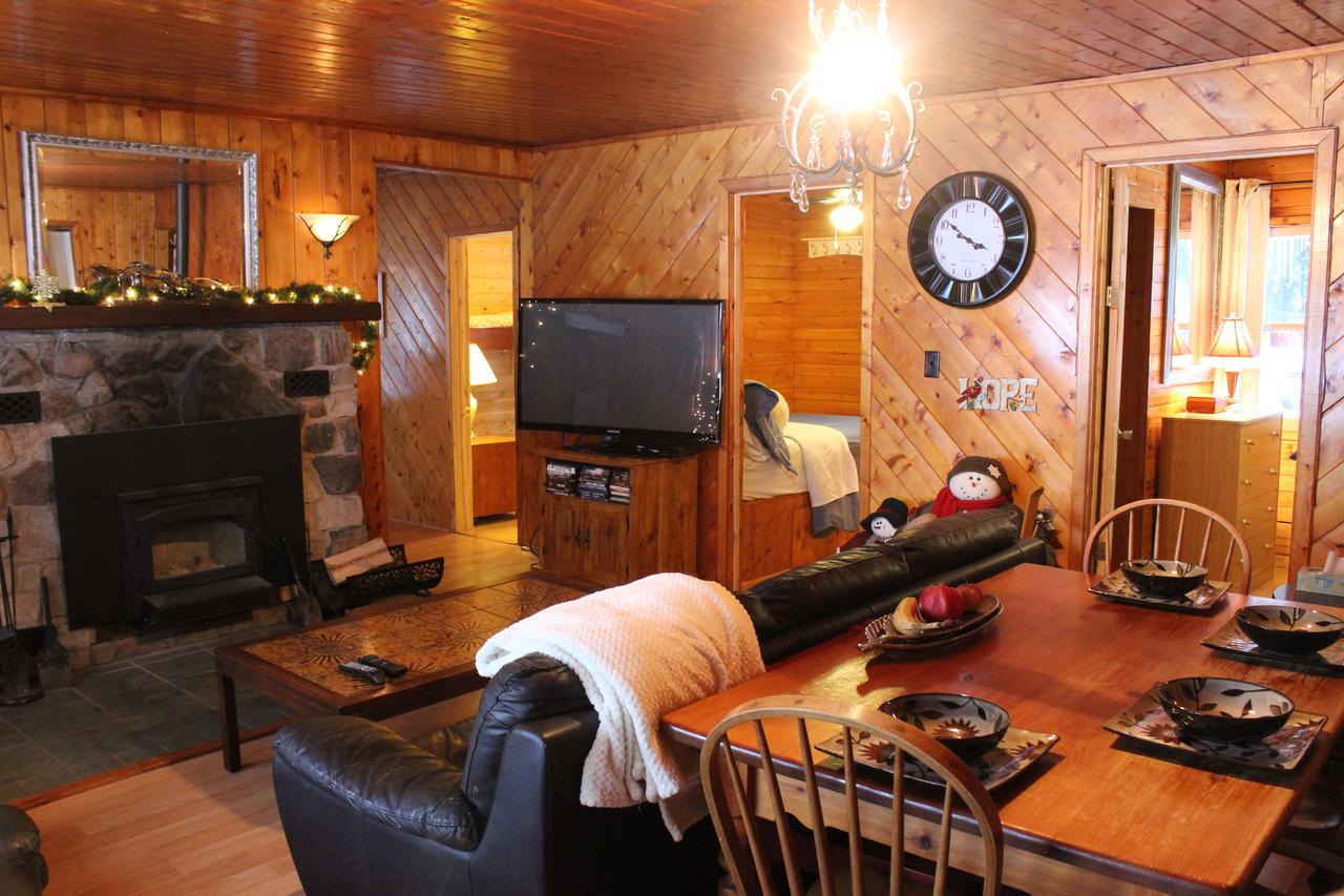 Lakefront Hope Lodge Miller Lake ภายนอก รูปภาพ