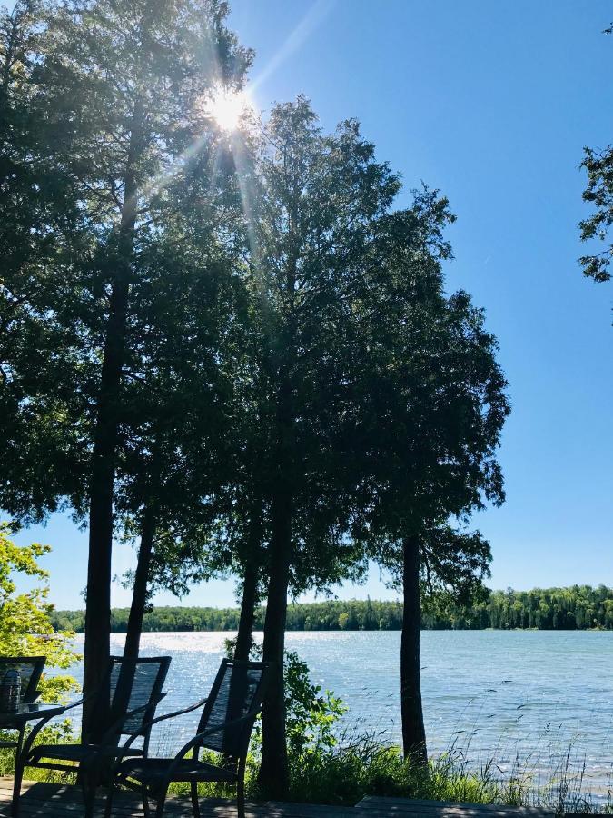 Lakefront Hope Lodge Miller Lake ภายนอก รูปภาพ